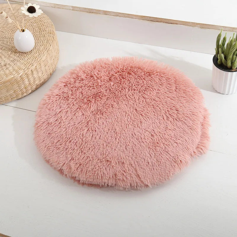Round Plush Cat Bed - Soft Fleece Sleeping Mat for Cats and Puppies