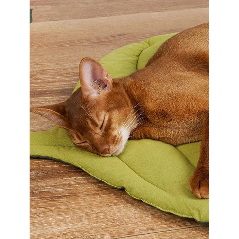 Leaf Shape Cat Mat - Reversible Double-Sided Bed for Cats and Dogs