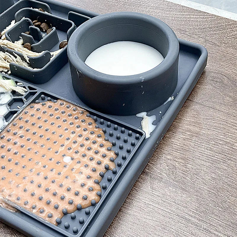 Calming Licking Mat & Slow Feeder for Dogs and Cats